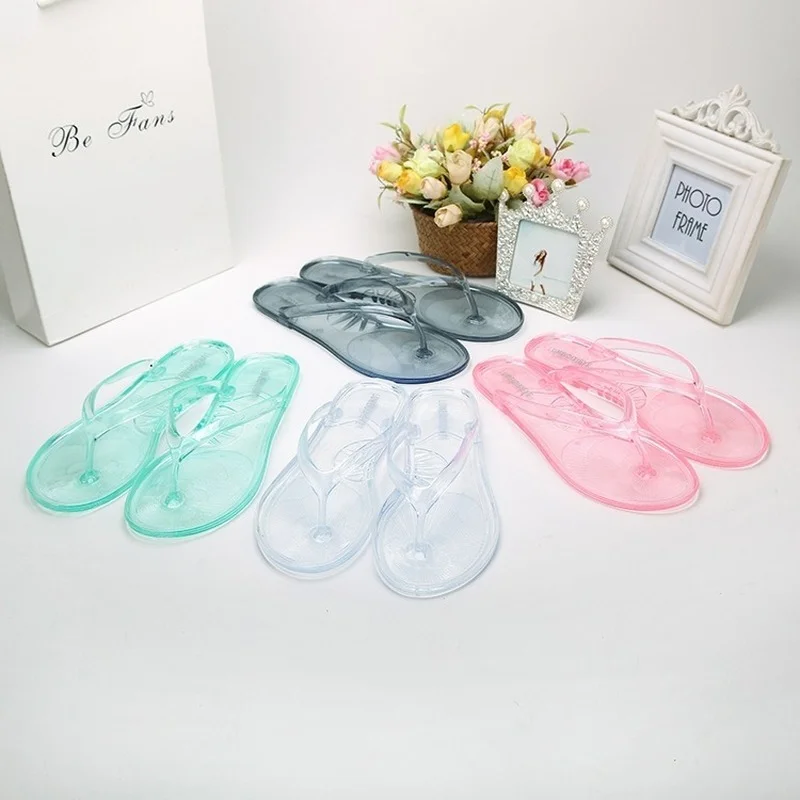 Female Flip Flops Women\'s Flat Transparent Beach Slippers Women Sandals Non-slip Summer Crystal Korean Bathroom Plastic Shoes 41