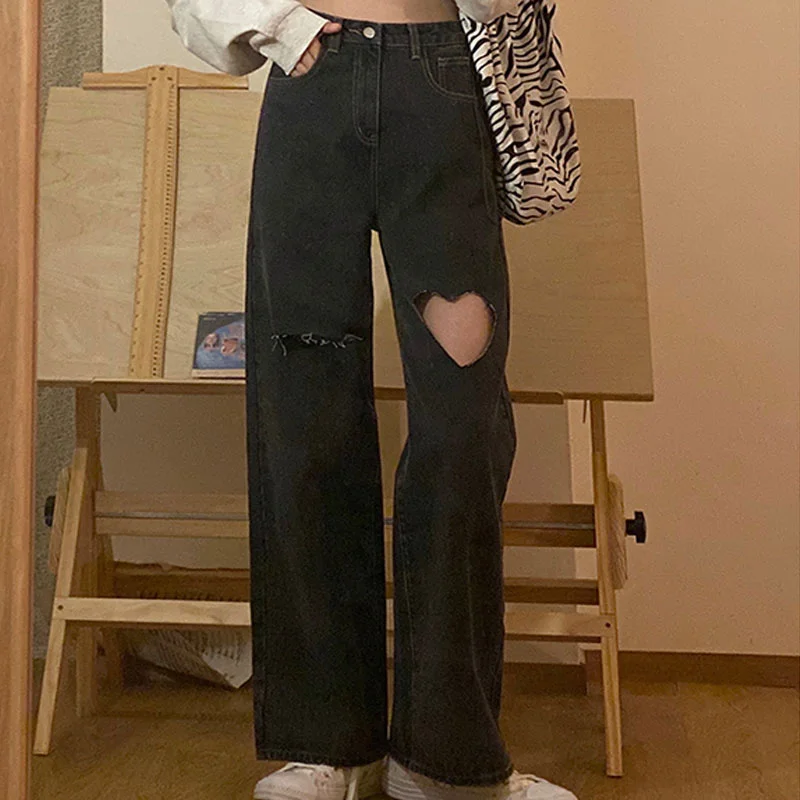 2022 streetwear Heart shaped hole  jeans for women high waist mom jeans vintage Black denim pants Full Length trouser Harajuku