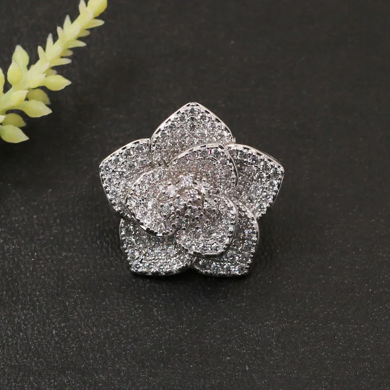 Vanifin Fashion Jewelry Graceful Lucky Flower Micro Paved Brooch Pin for Engagement Banquet Party Luxury Bridal Best Gift