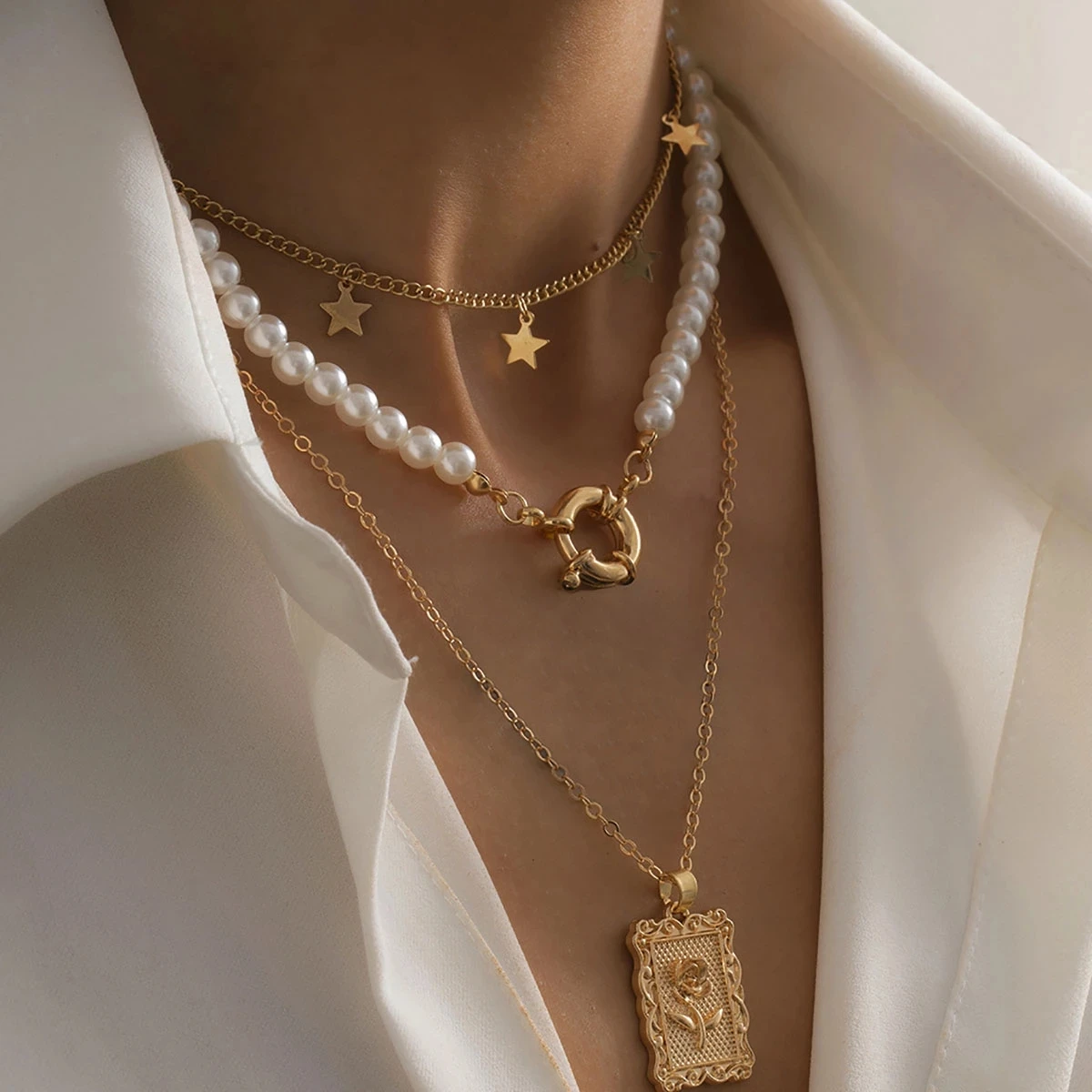 Vintage Cute Butterfly Portrait Carved Padlock Pendant Necklace Set Women\'s Boho Imitation Pearl Clavicle Necklaces Girl Jewelry