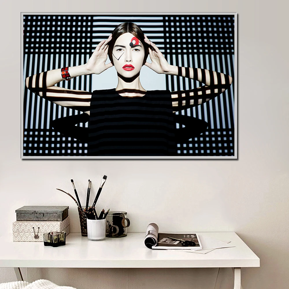 Fashion modern Girl Salon Wall Art Print Canvas Painting NordicWoman Art Prints Home Decoration