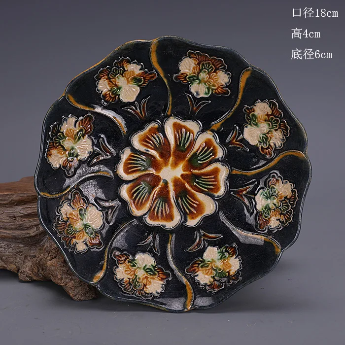 Tang Dynasty Three coloures Porcelain Peony pattern lotus leaf plate