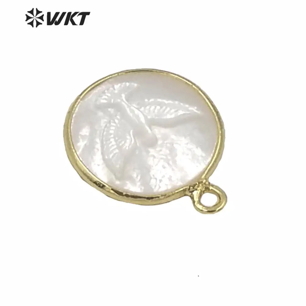 WT-JP237 WKT New Design Factory Directly Sales Christian Religous Peace Pigeon Pendant Carved Natural White Shell Charms