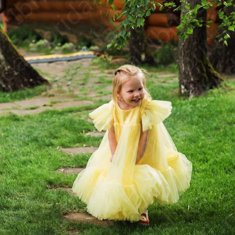 Vendita calda 2021 belle ragazze di fiori viola abiti maniche ad aletta abiti da festa per bambini corti a metà polpaccio abbigliamento formale su