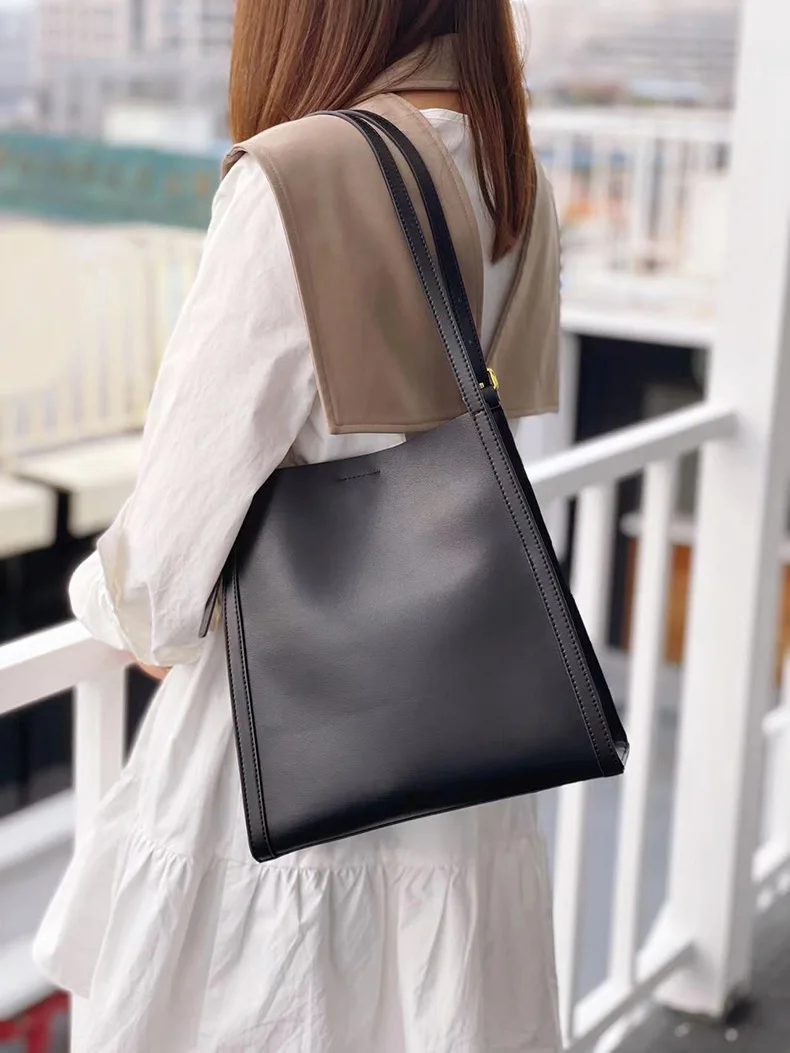 

Solid Cow Leather Women Soft Shoulder Bag Large Casual Hand Totes