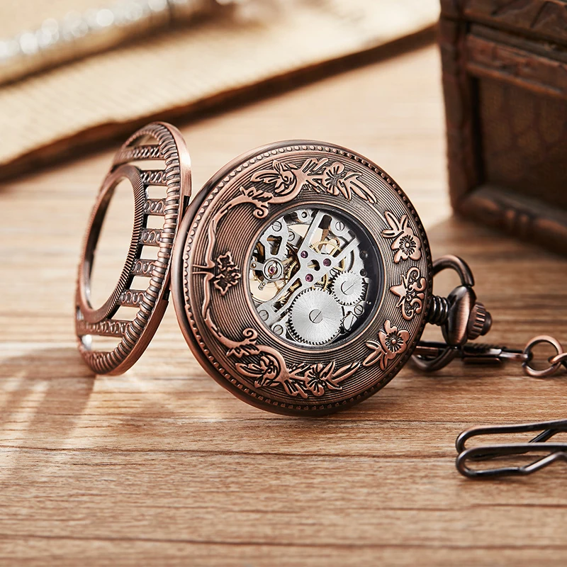 Retro Mechanical Movement Pocket Watch Fashion Gift Hollow Design Roman Numeral Dial with Fob Chain All-Match Decorative Clock