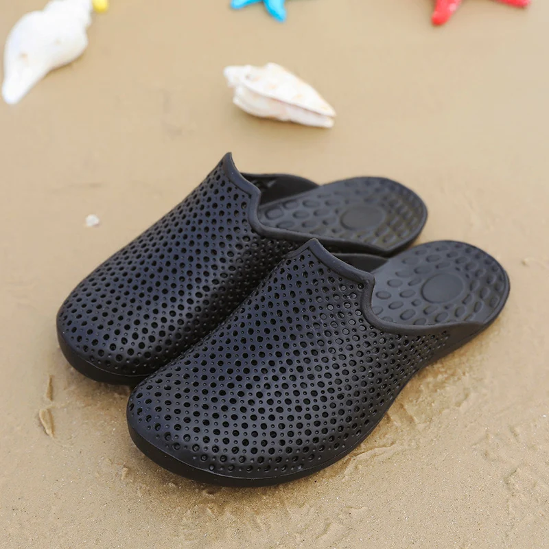 Mens Sandals Comfortable 2021 Summer Footwear Hollow Out Breathable Beach Slippers Flip Flops EVA Massage Slippers Sandals