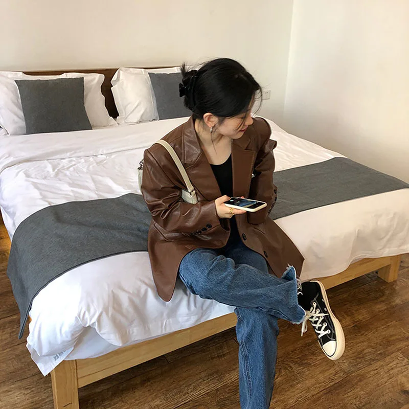 New Women Vintage Brown Faux PU Leather Blazers Autumn Loose Notched Collar Long Sleeve Women Suit Jacket Casual Vetement Femme