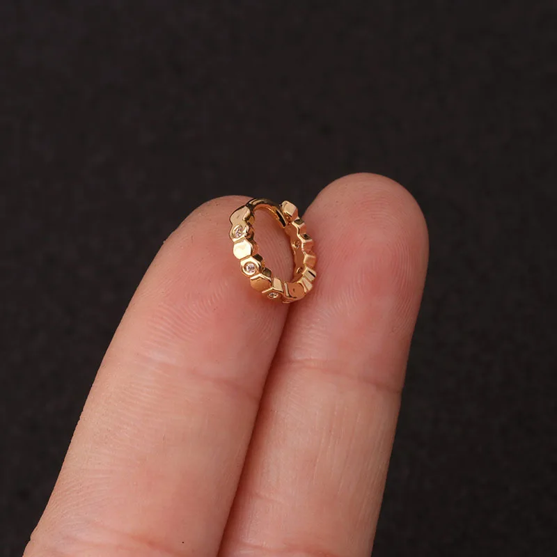 1 PCS Mix Cute Mini 5 mm Circles Copper Ear Cartilage Hoop Gold Color Zircon Cross Flower Heart Ear Clip Cuff Earring Jewelry