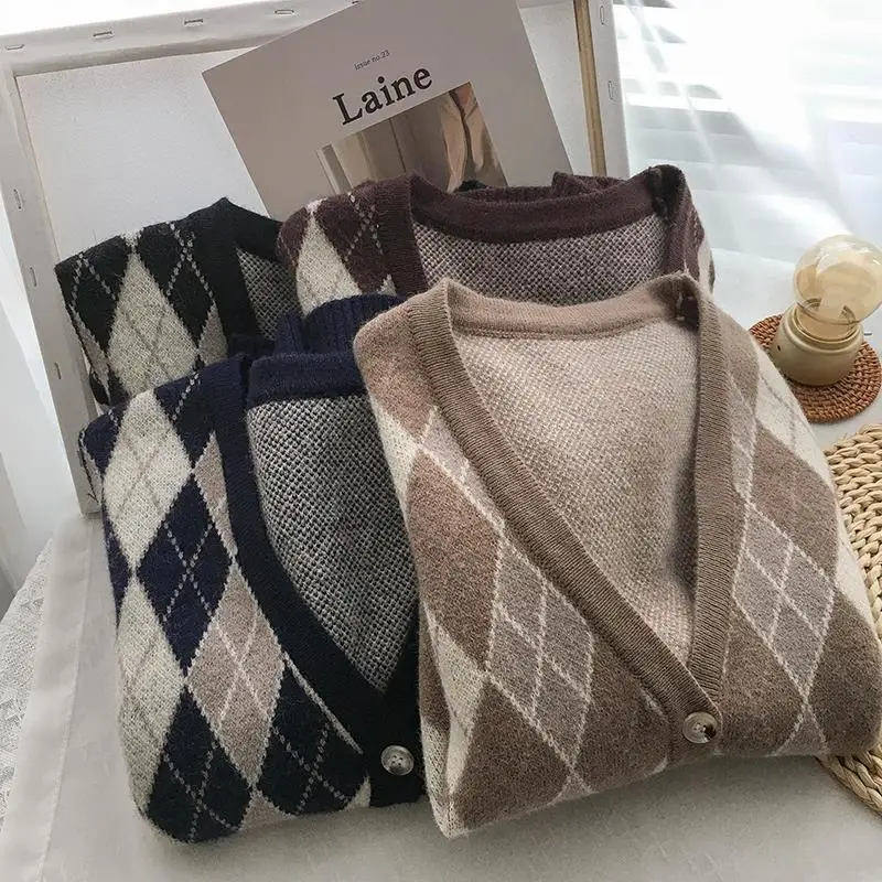 Plaid Sweater Vest Single-breasted V-neck Women Loose Rhombus Knitting Spring Autumn All-match Sleeveless Sweaters New Fashion