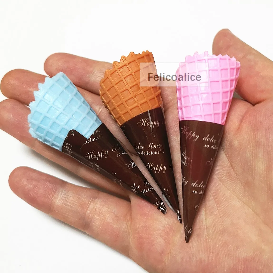 3 Stück 7 cm 3D-Harz-Simulation Eistüte Cabochon Dekoration Handwerk Miniatur gefälschte Lebensmittelverzierungen für DIY Scrapbooking