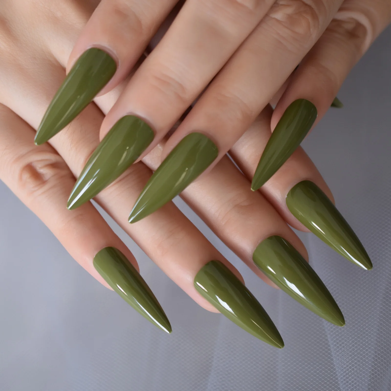 Solid Olive Green Pointed Design Fake Press on Nail Long Glossy Stiletto Full Cover Artificial False Nails for Women Salon Home