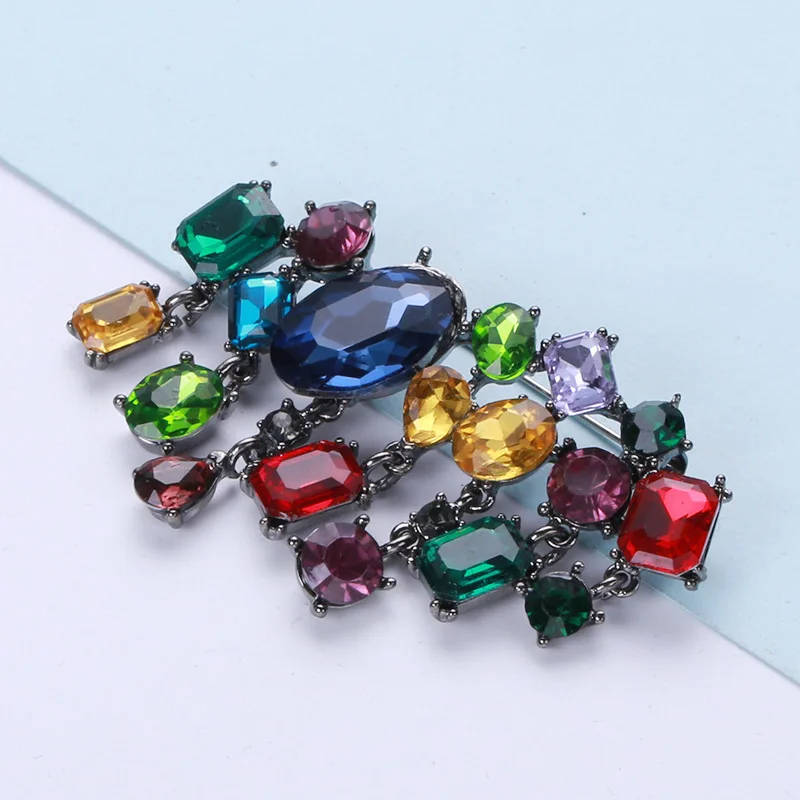 Exaggerated Personality Colored Crystal Brooch for Woman Temperament Sweater Suit Coat Jewelry Accessories