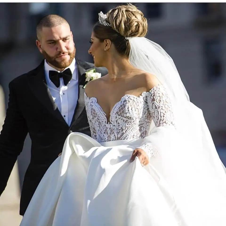 Vestidos de novia acampanados de manga larga, Vestidos de Novia de encaje con apliques, botones en la espalda, playa, Boho, talla grande, personalizados