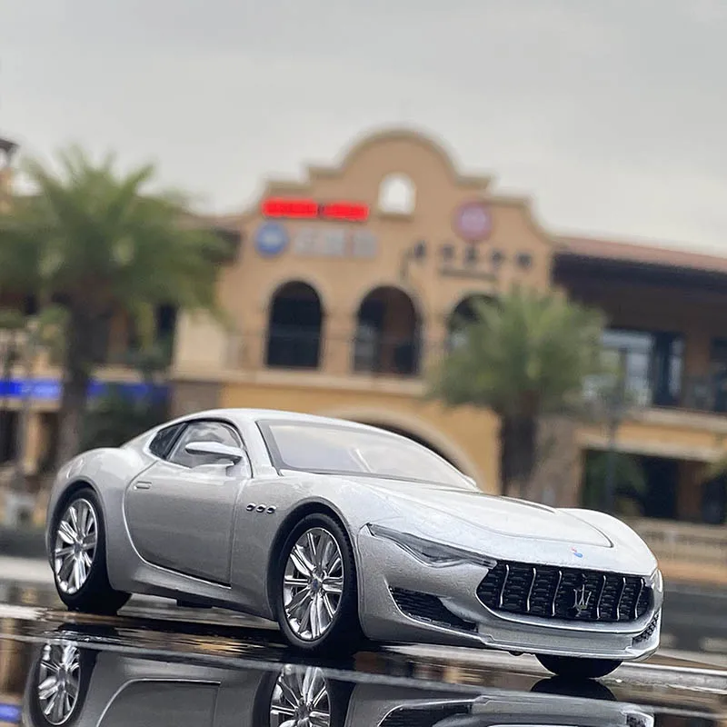 1:32 Maserati Alfieri Coupe Alloy Sports Car Model Diecast Metal Toy Vehicles Car Model Sound and Light Simulation Kids Toy Gift