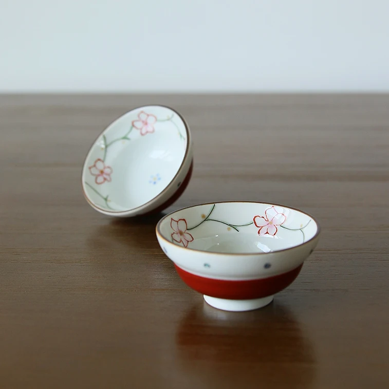 

nine valley burn hand-painted powder imported from Japan Japanese sakura bowl cups small bowl bowl dish plate tableware