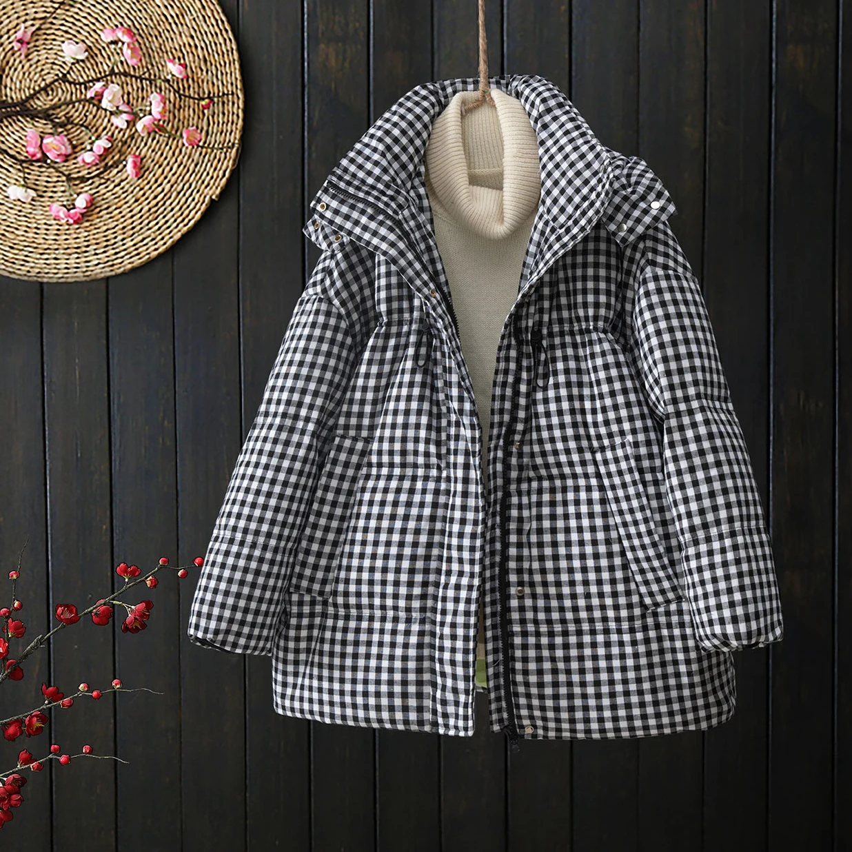 2024New Winter Puffer Coat Women 90% White Duck Down Jacket Thick Warm Plaid Hooded Parkas Batwing Sleeve Snow Outwear Feminina