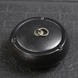 Black Ceramic Ashtray Retro Creative Frosted Ashtray with Lid Room Office Cafe Desktop Porcelain Ashtray for Boyfriend Gift New