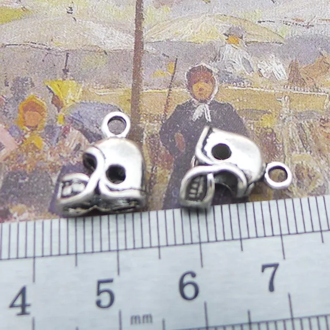 20pcs/Lot 11x13mm Antique Silver Color 3D Helmet Charms Pendant For Jewelry Making DIY Jewelry Findings