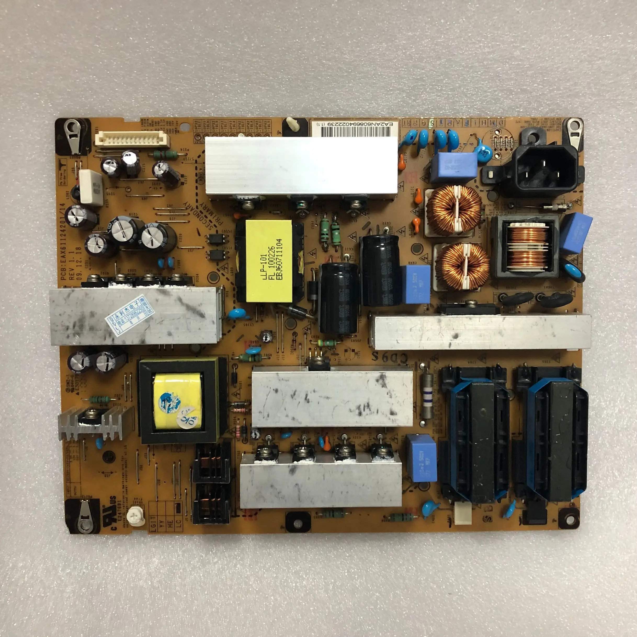 

Power supply board EAX61124201 /14 /15 /16 connect with T-CON connect board LGP42-10LF