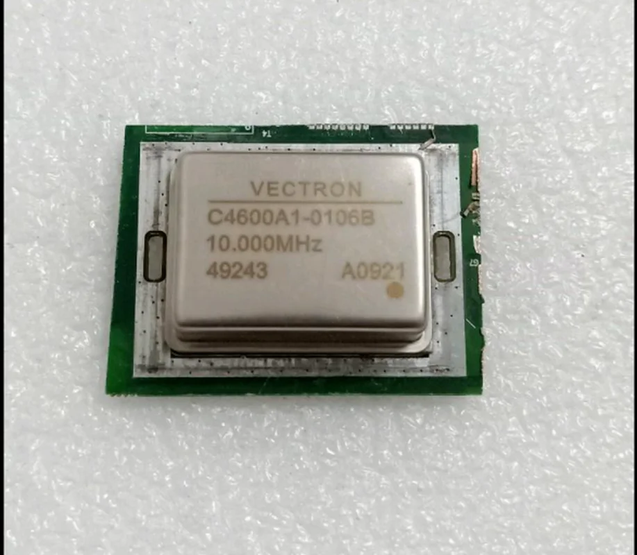 2PCS VECTRON  C4600A1-0106B OCXO 10MHz Constant Temperature Crystal Oscillator 12V Square Wave