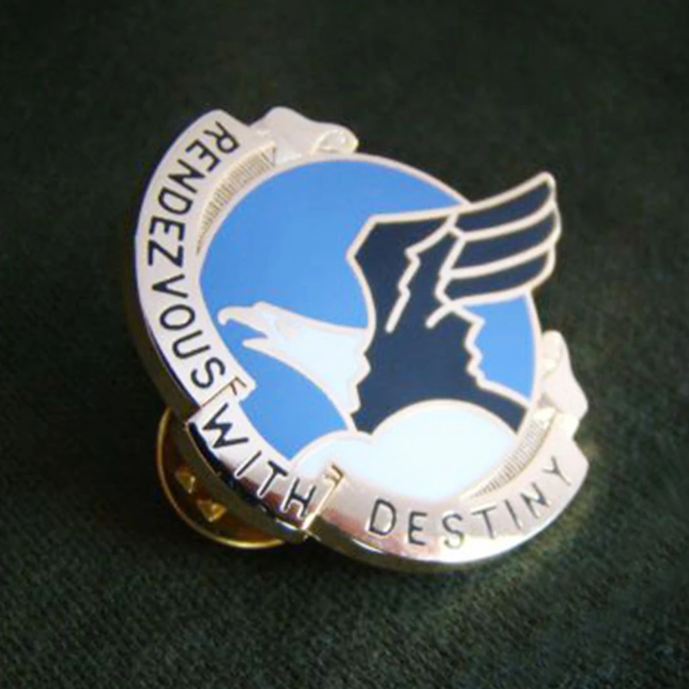 

US Rendezvous With Destiny 101ST AIRBORNE DIVISION EAGLE Emblem Metal Badge Pin