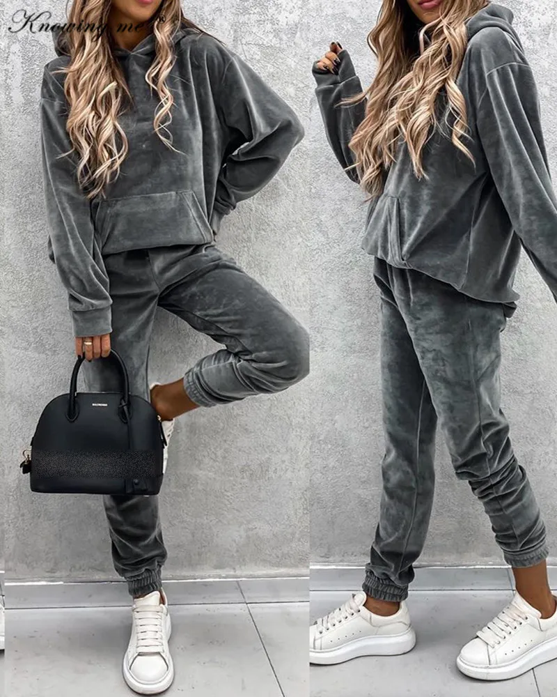 Autumn Winter Velvet Tracksuit set Elegant Soft Pocket pullover top Female Loose Sweatsuit Pants Suit 2021 Two Piece Set Outfits