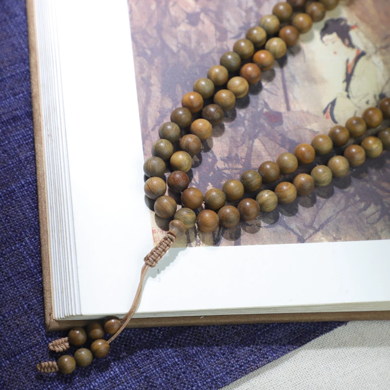 Rosenkranz aus natürlichen Sandelholzperlen, grün, 108 Stück, Halskette, 8 mm, verstellbares Armband, buddhistisches Gebet, Yoga, Holzperlen – Detail 4
