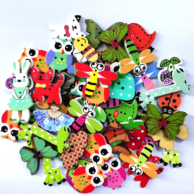 50Pcs Mixed Cartoon Animal Wooden Buttons 2 Holes Scrapbooking Crafts DIY Kids Clothing Accessories Sewing Wood Button Decor