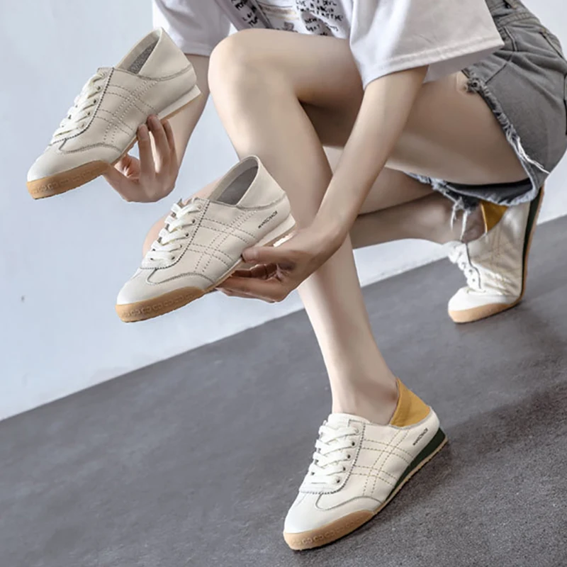 High Quality New Women\'s Shoes Soft Sole Comfortable Shallow Mouth Flats Shoes Two Wear Soft Leather White Shoes Women Free Ship