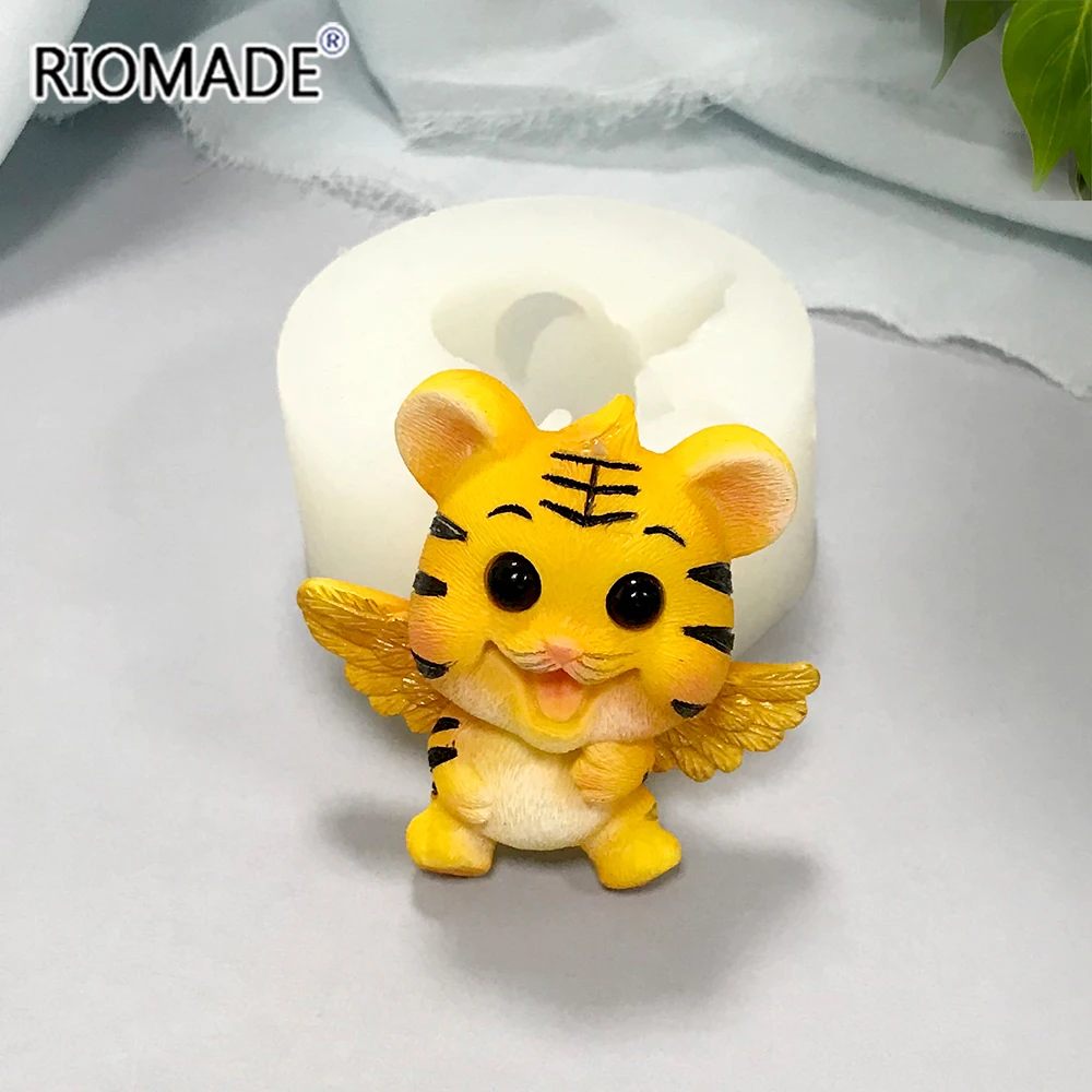 HOT New Year Cute Tiger Silicone Mold Chocolate Dessert Baking Fondant Cake Decorating Tools DIY Gypsum Ornaments Making Mould