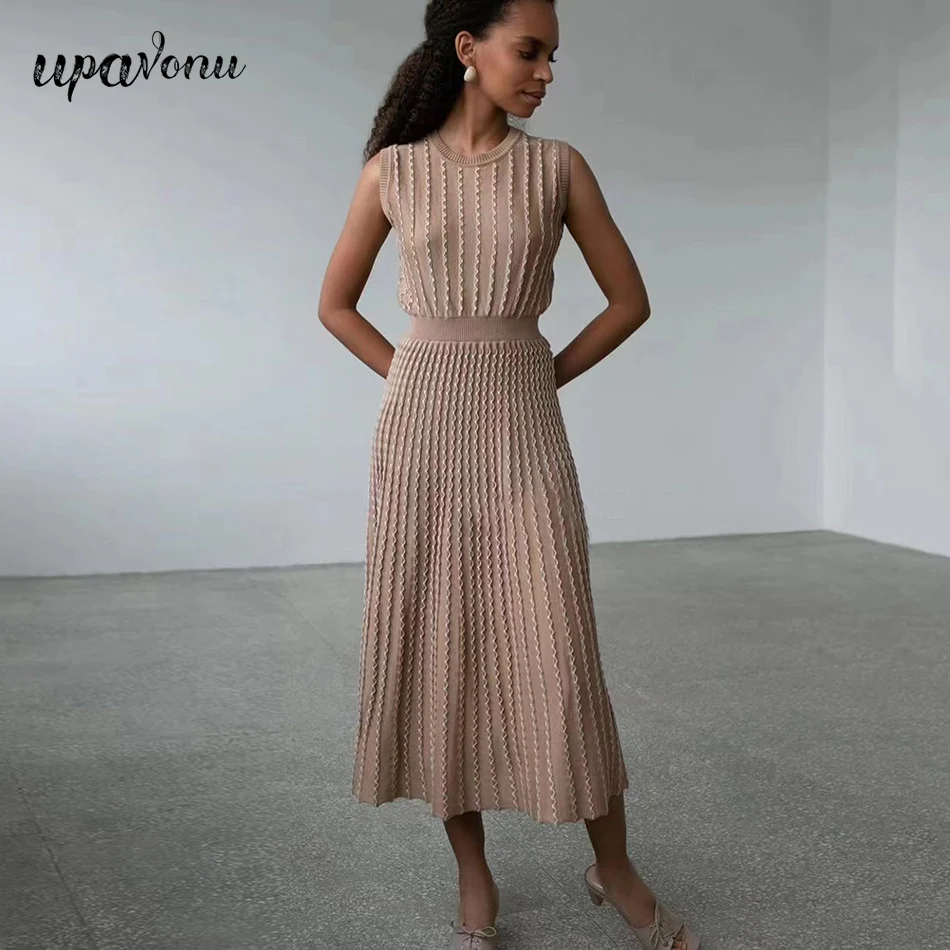 

Free Shipping 2022 New Listing Elegant Striped Knit Dress Women O-neck Sleeveless A-line Dresses Club Evening Party Midi Vestido