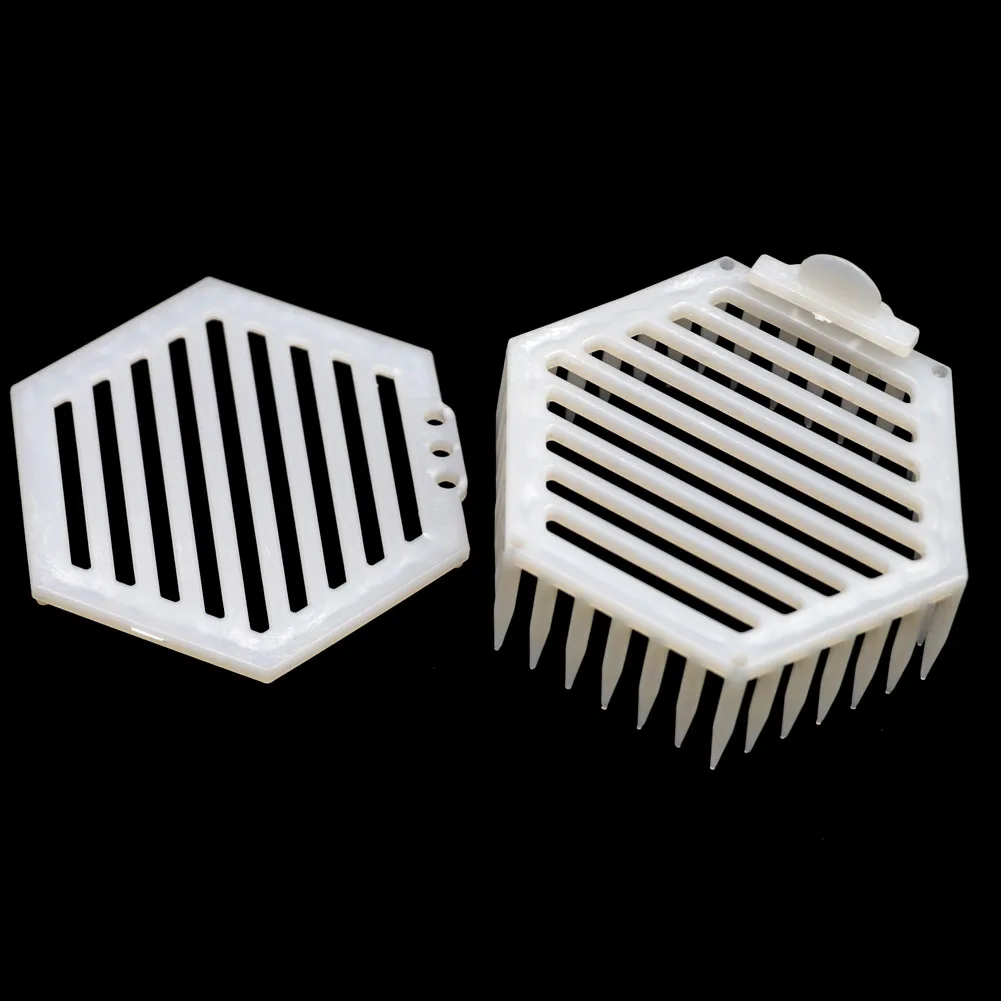 

5PCS Beekeeping Tool Bee Queen Needle Type Cage Bees Catcher Apiculture Cages Cell Box Equipment Tools