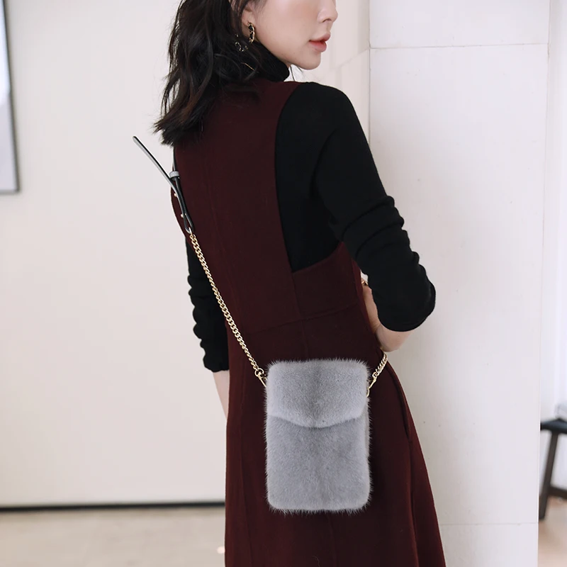 2021 New Whole Imported Mink Fur Mobile Phone Bag Women Mini Small Bag Fashion Leisure Luxury Single-shoulder Bags Chain Strap