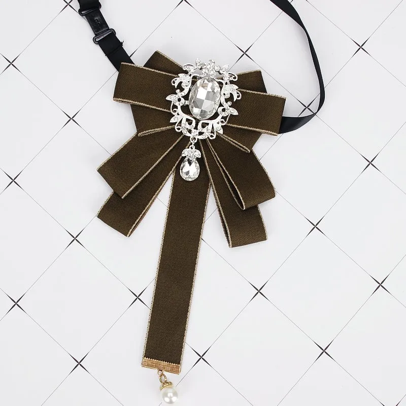 Gorgeous Bow Tie Vintage Luxury Lady Head Diamond Pearl Ribbon Tassel Brooch Chic Girls Elegant Costume Jewelry Collar Pin