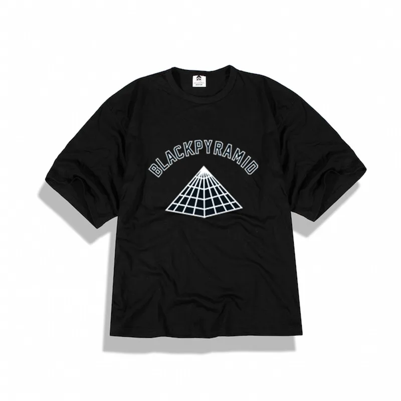 Fashion Oversize Design T Shirt Men Chris Brown Black Pyramid Letter Print T-Shirt Skateboard Hip Hop Short Sleeve Tops