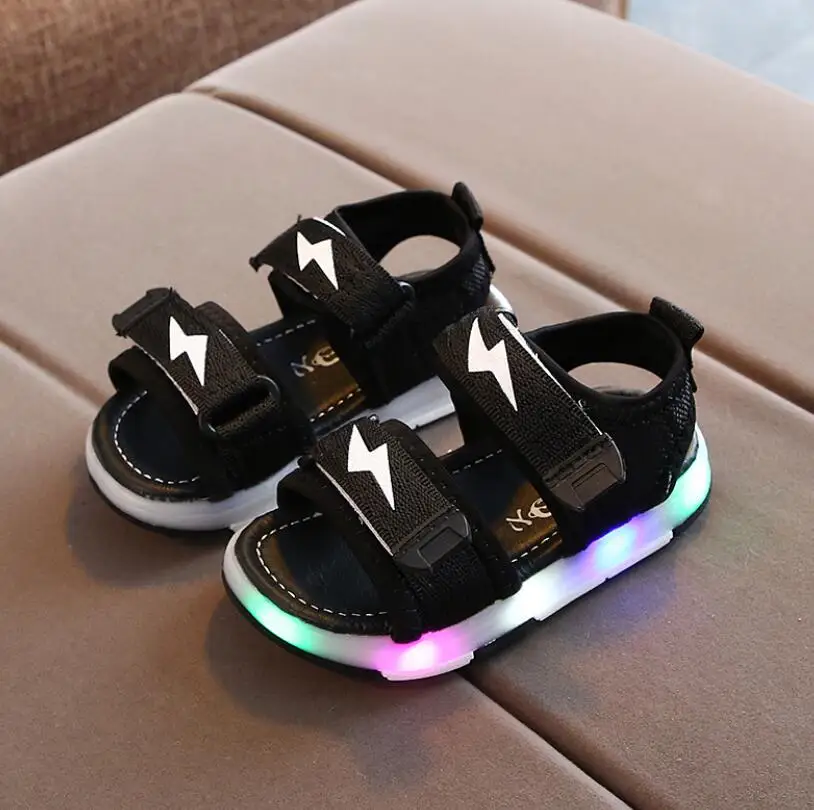 Kids Led Sandals Light Up Children Summer Shoes Glowing Sport Sandals for Boys and Girls Flashing Soft Beach Shoes for Toddler