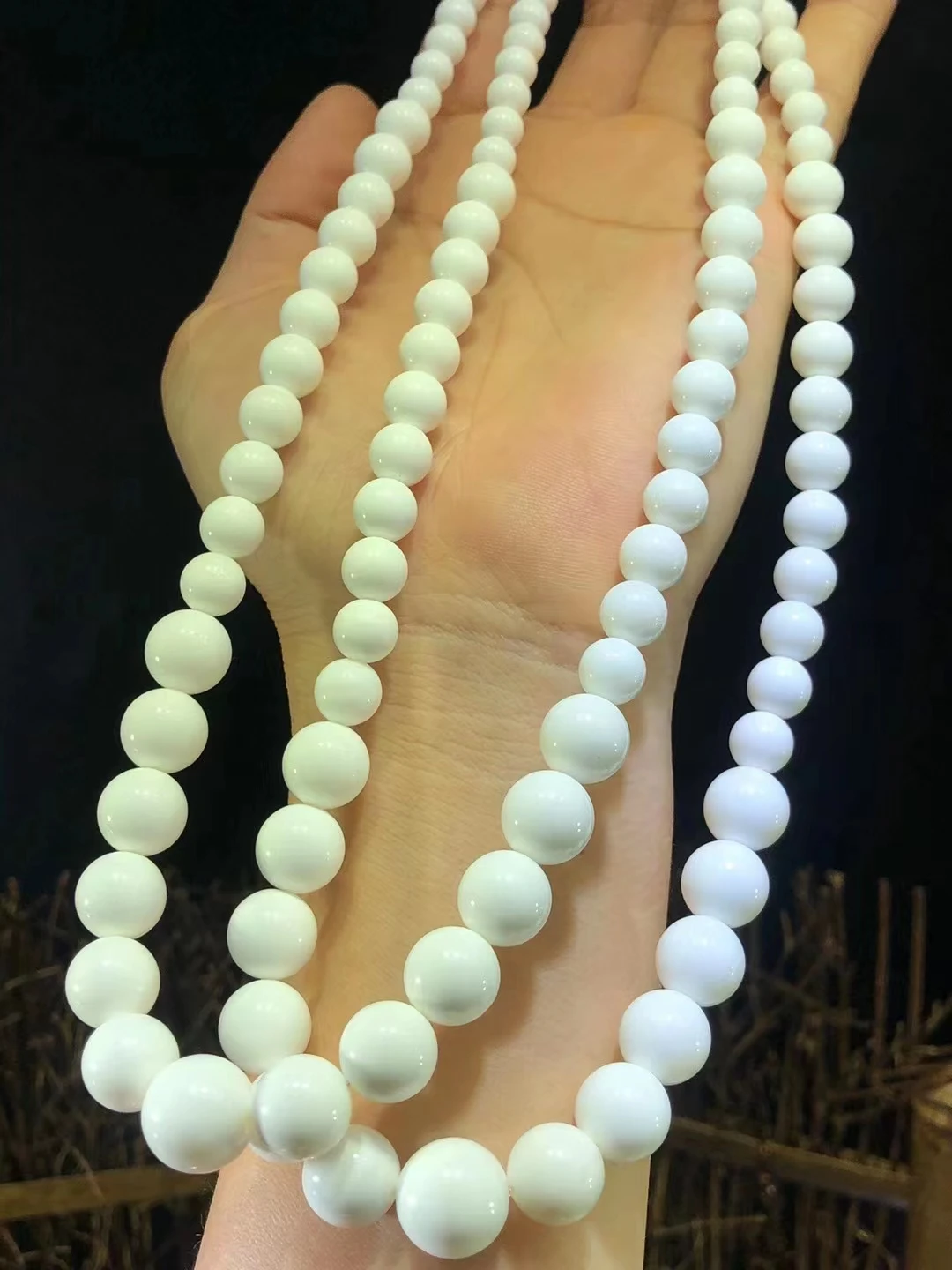 

Beautiful White Sea Tridacna Bead Necklace Nature Giant Clam Rosary Mala Hanging Pretty Accessories Organic Gems