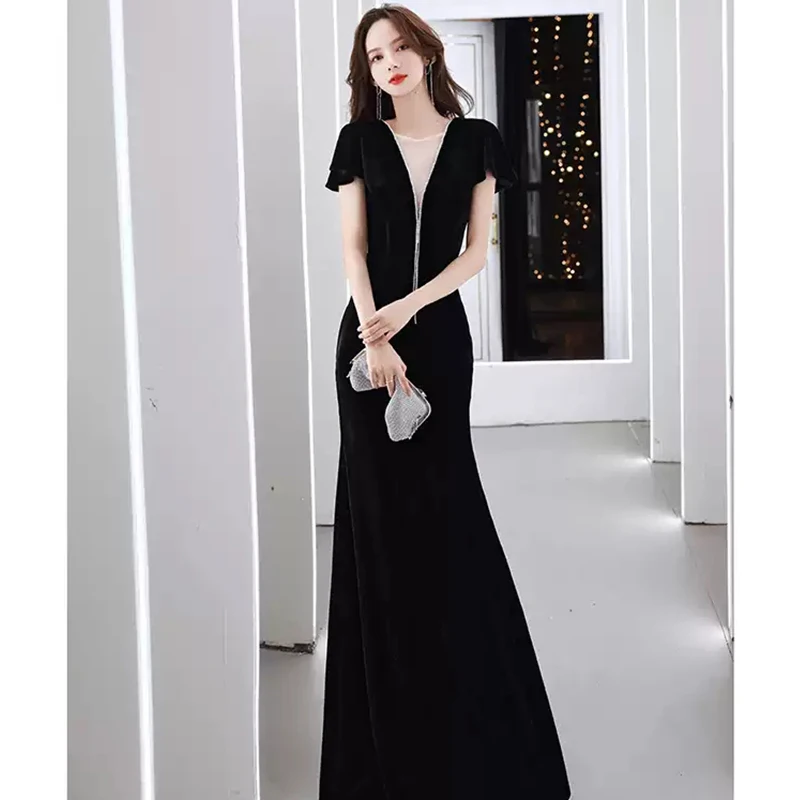 elegant-v-neck-evening-dress-short-sleeves-pleat-floor-length-mermaid-new-black-velour-plus-size-women-formal-party-gown-c829