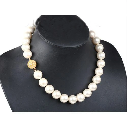 

New Favorite Pearl Necklace 14mm Round White Color South Sea Shell Pearl Rhinstone Magnet Clasp Fine Jewelry Nice Lady Gift