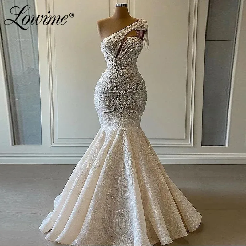 

Ivory Lace Beading Pearls Mermaid Wedding Dresses 2021 Customized Dubai Arabic One Shoulder Plus Size Bridal Gowns Vestido Noiva