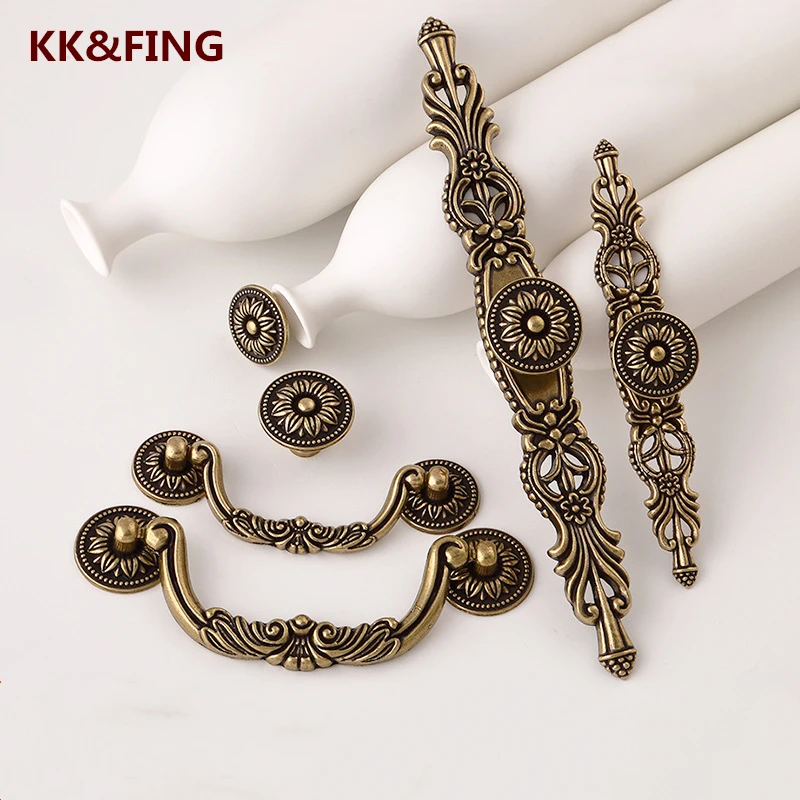 KK&FING Antique Copper Wardrobe Door Handles Retro Cupboard Door Handle Drawer Single Hole Knobs Cabinet Decoration Pulls