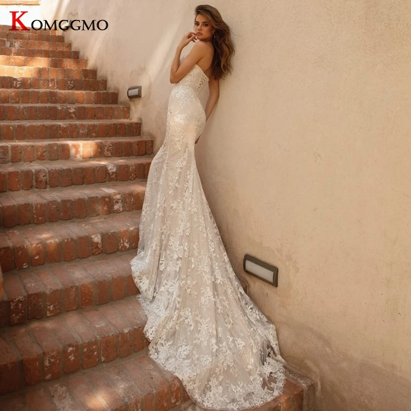 2023 New Arrival Strapless Embroidery Appliques Tulle Chapel Train Bridal Gown Elegant Sleeveless Lace Up Mermaid Wedding Dress