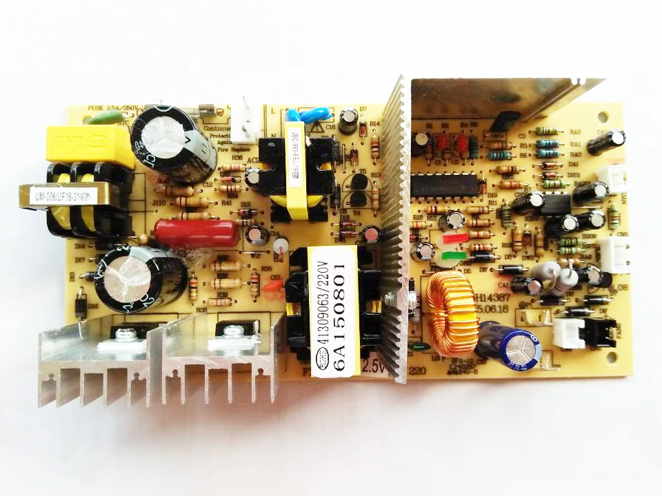 Scheda di controllo di potere FX101 110V / FX-102 220V 10.5V/12.5V del Computer degli accessori del congelatore del frigorifero del dispositivo di raffreddamento del vino