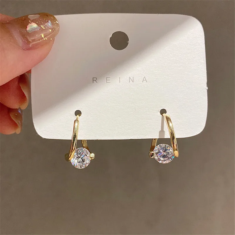 2021 New Simple Zircon Earrings Fashion Minority Creative Design Women's Earrings Small Metal Style Elegant Women's Earrings