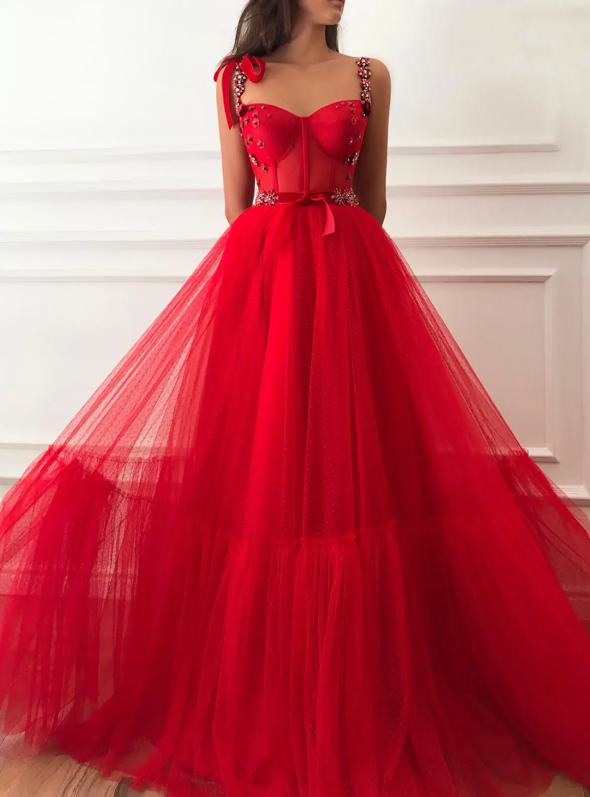 

BridalAffair Red Dotted Tulle Prom Dresses Sweetheart Beaded Crystal Straps Maxi Evening Gowns Sashes A-Line Wedding Party Dress