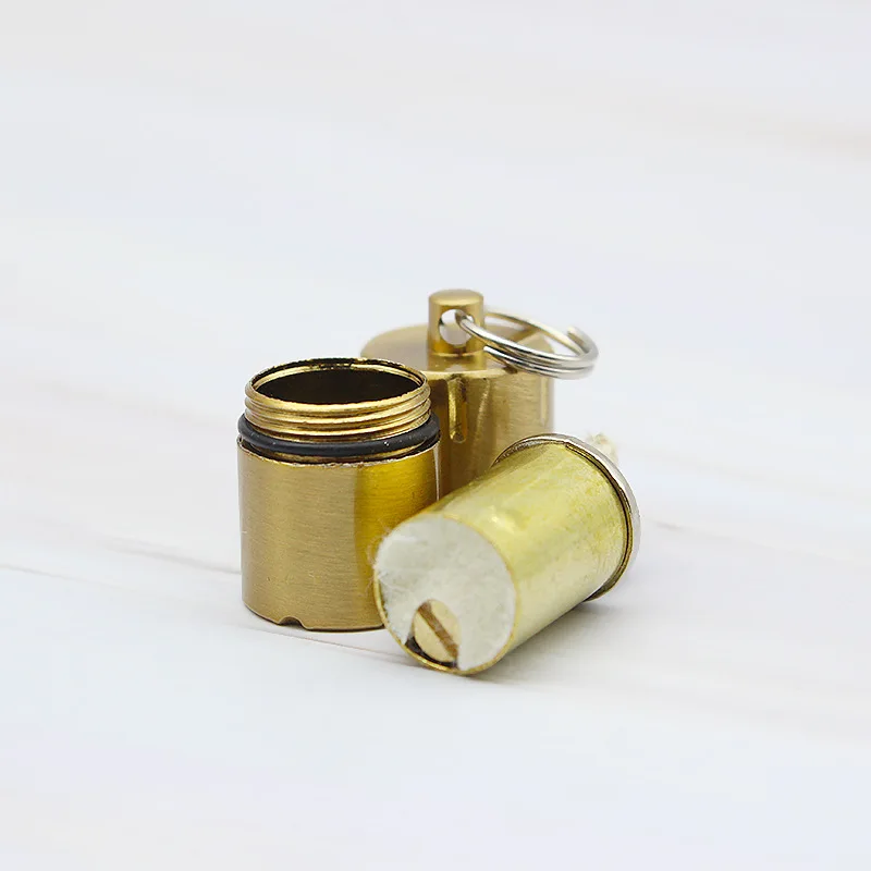 Outdoor Creative Mini Lighter Retro Keychain Pendant Kerosene Cigar Cigarettes Smoking Accessories Lighters Funny Gadgets