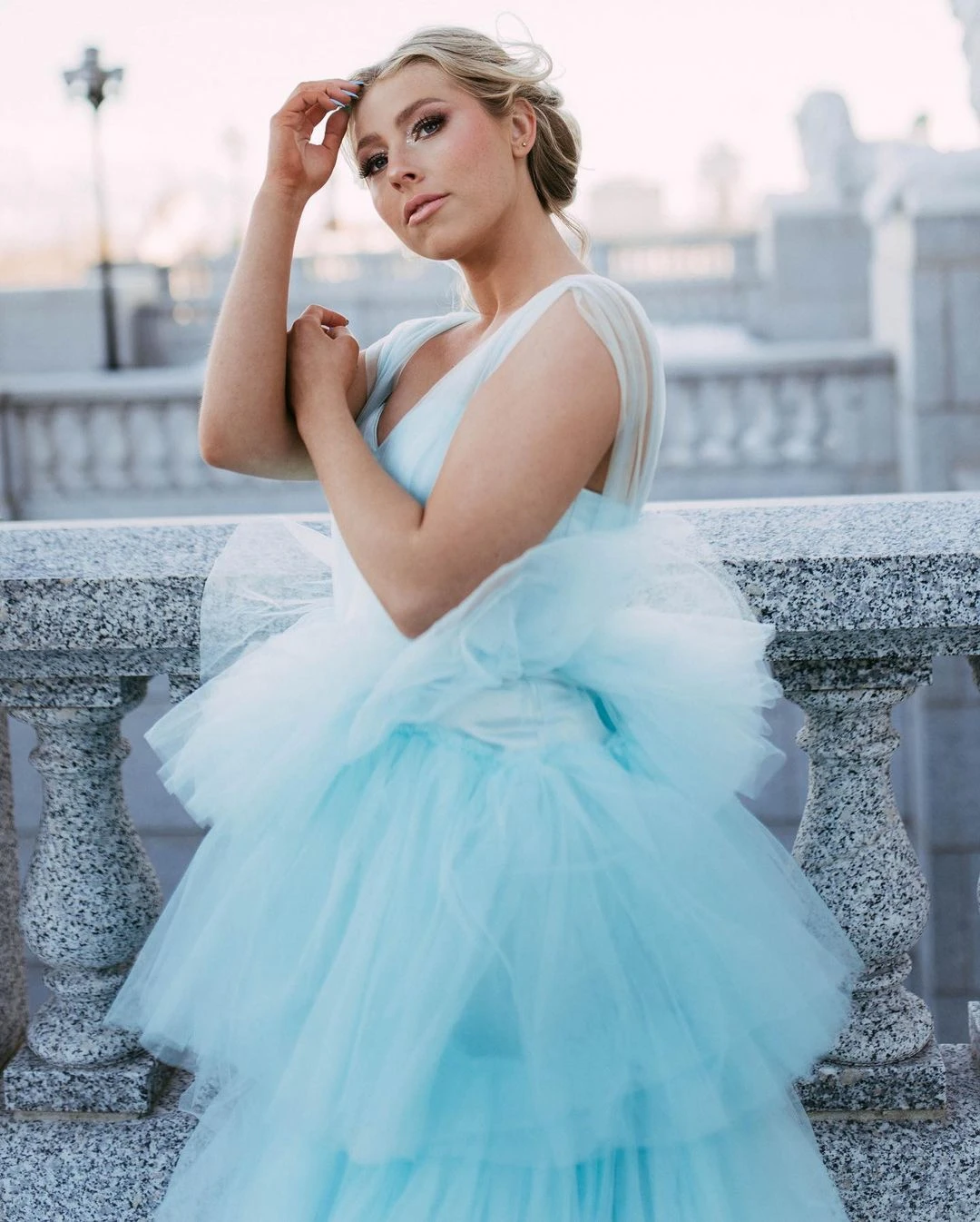 Luxury Sky Blue Satin Top Tulle Layered Long Fashion Party Gowns Sleeveless Women Formal Dress for Birthday Christmas Prom Gown