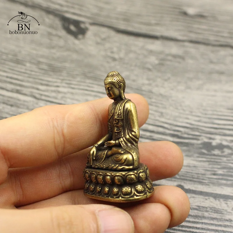 Retro Brass Buddha Sakyamuni Statue Mini Portable Pocket Sitting Buddha Sculpture Home Decor Office Desk Decorations Ornaments