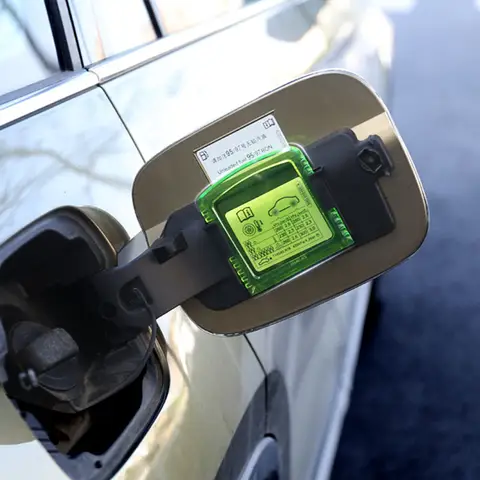 자동차 앞 유리 겨울 얼음 제거 청소 도구 탱크 캡 스노우 브러시 삽, 스코다 슈퍼 3 옥타비아, 코디아크 카록 자동차 액세서리